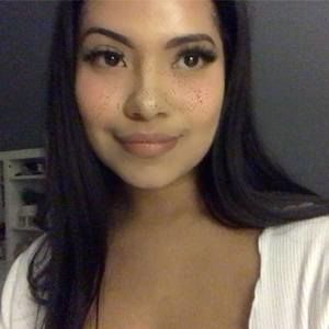 Meet your Posher, Estefania